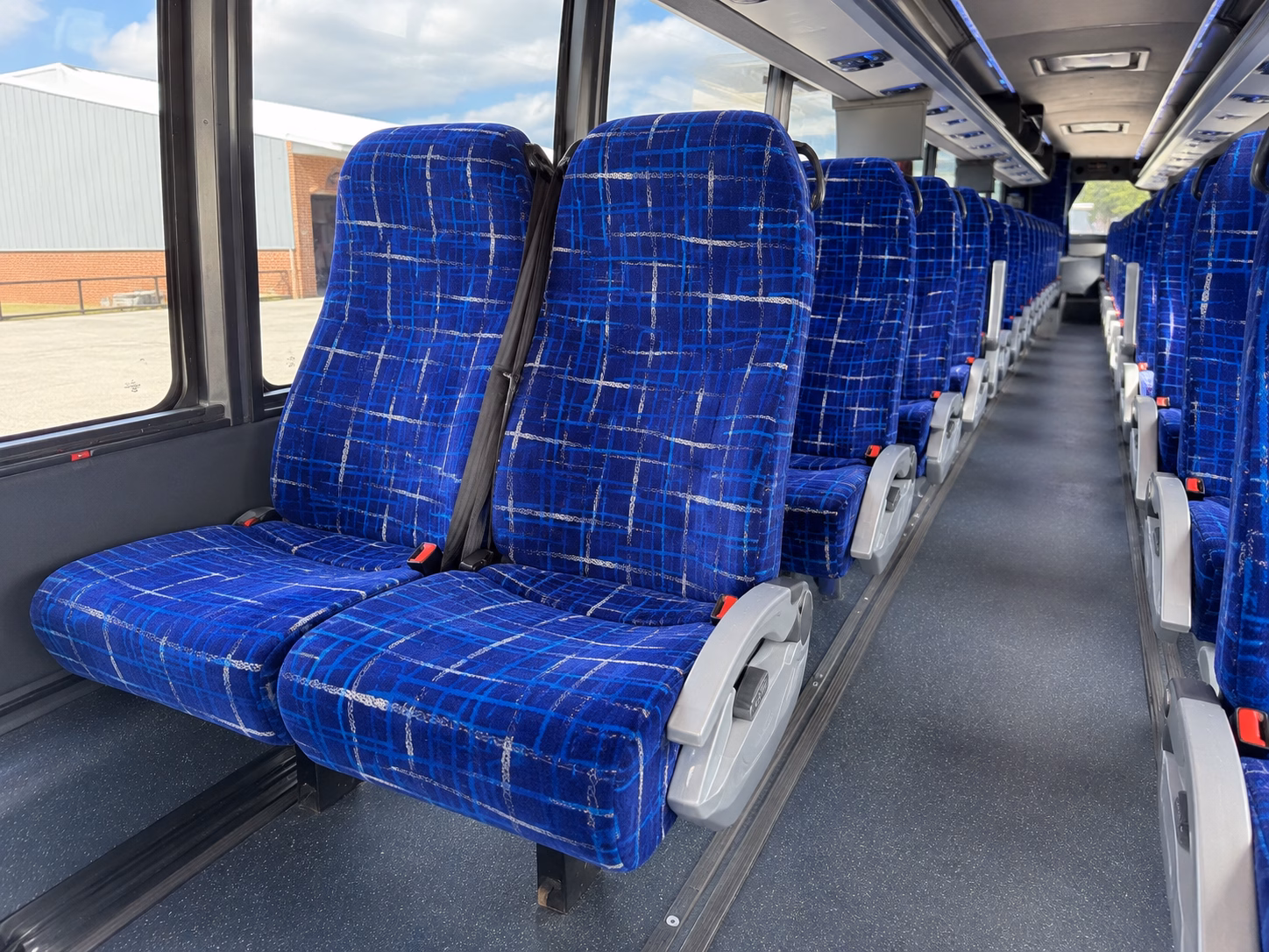 guest shuttle buses between salt lake city hotels and west jordan wedding venues